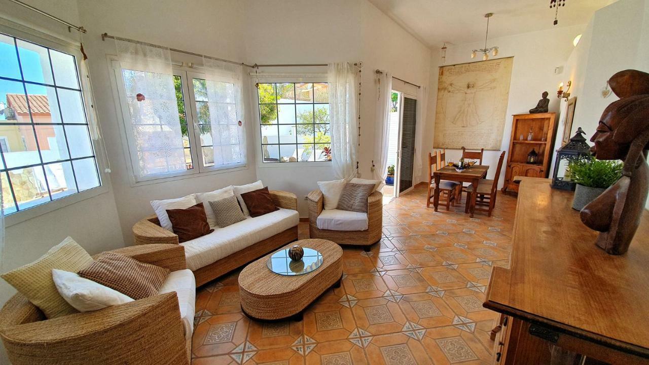 Ferienhaus Casa Blanca - Tarajalejo - Glasfaserinternet - Meerblick المظهر الخارجي الصورة