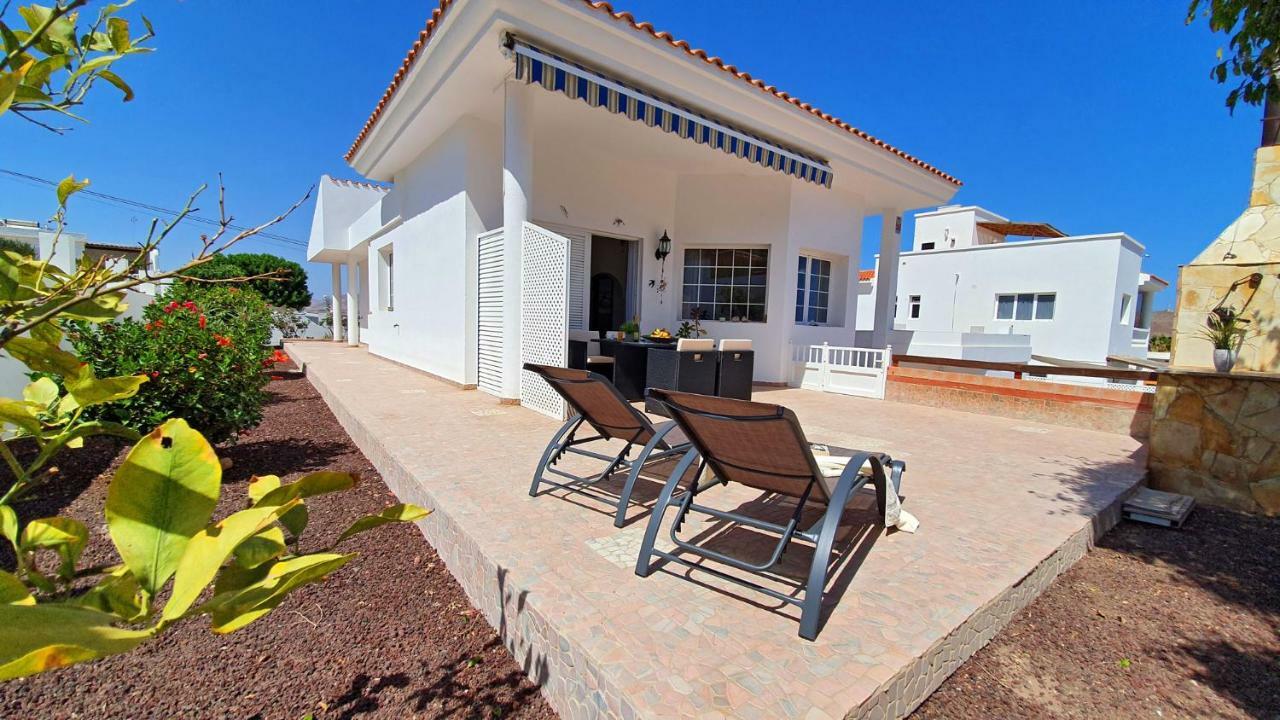 Ferienhaus Casa Blanca - Tarajalejo - Glasfaserinternet - Meerblick المظهر الخارجي الصورة