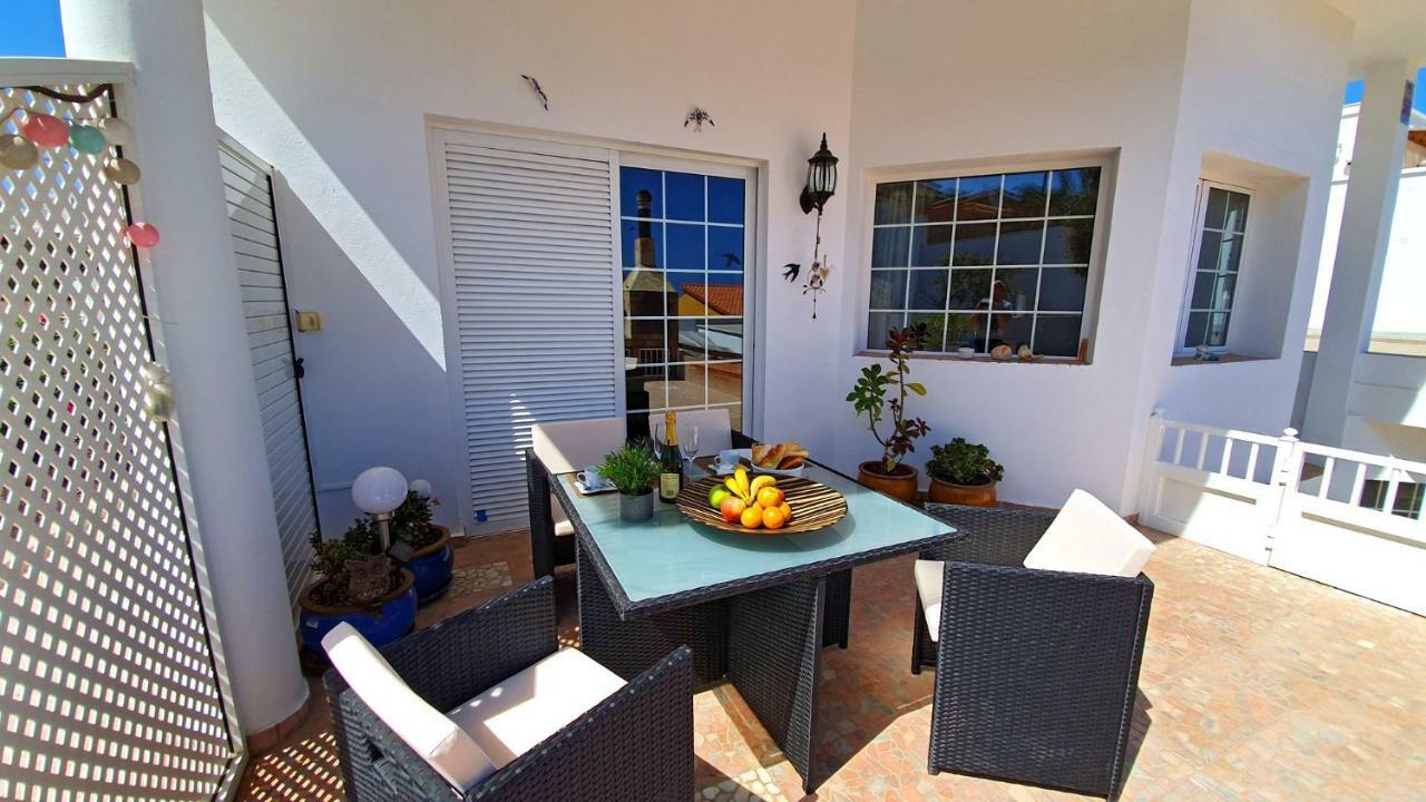 Ferienhaus Casa Blanca - Tarajalejo - Glasfaserinternet - Meerblick المظهر الخارجي الصورة